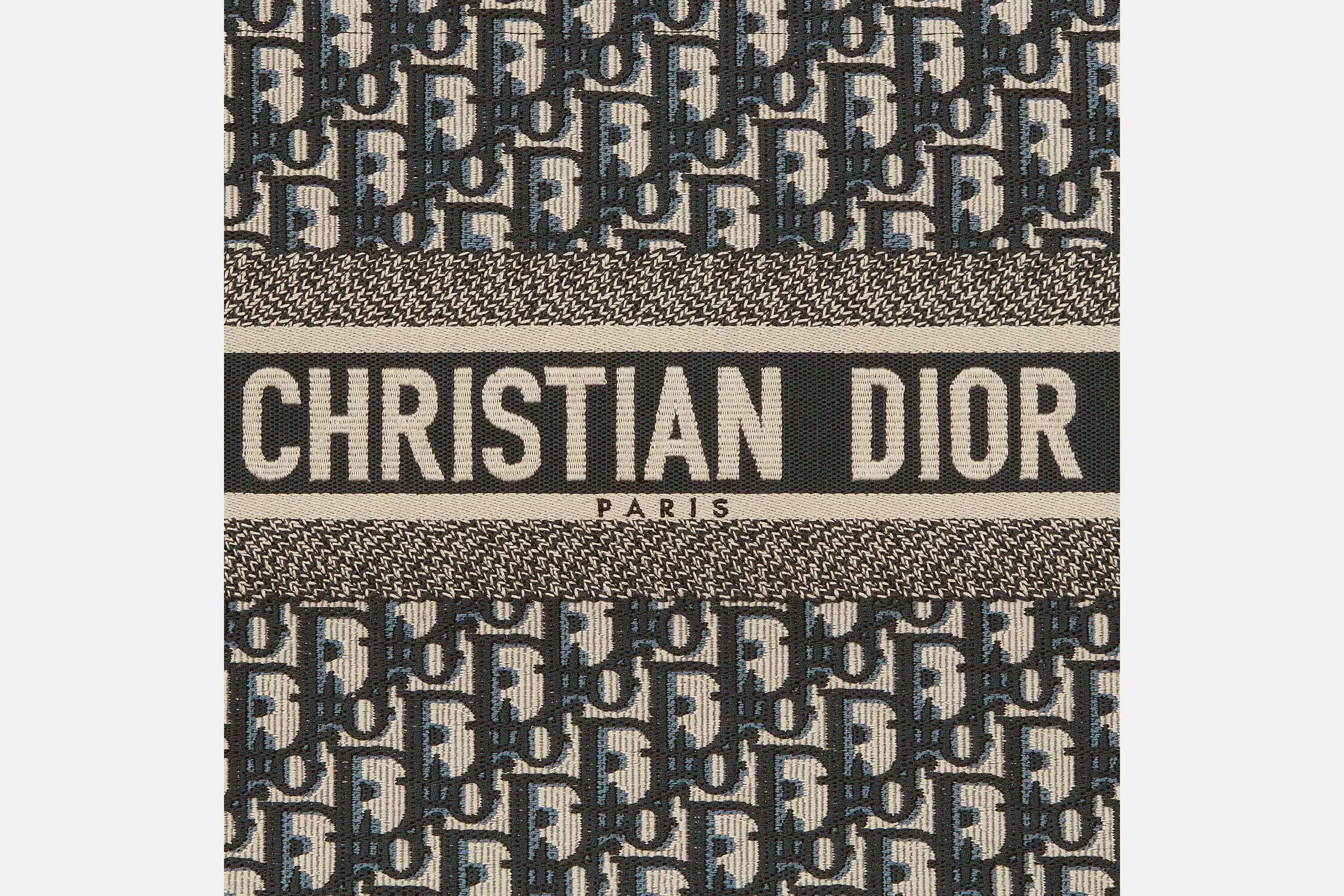 新作  DIOR BOOK TOTE バッグ ミディアム